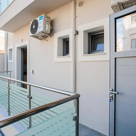 Διαμέρισμα Georgia Seaview B3