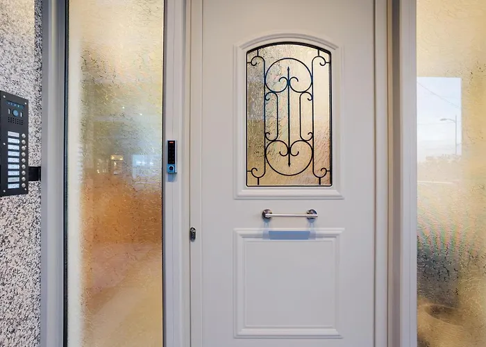 Georgia Seaview B3 Apartamento *